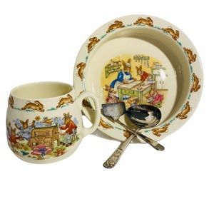 Royal Doulton Bunnykins 4 pc Children's dinner set